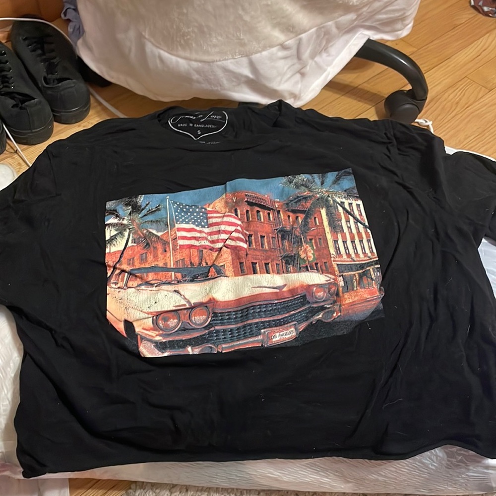 black obsessive love shirt with picture of car on front